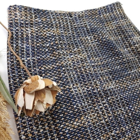 New Halogen Blue Tan Grey Tweed Tassled Skirt Sz 2 - Picture 6 of 11